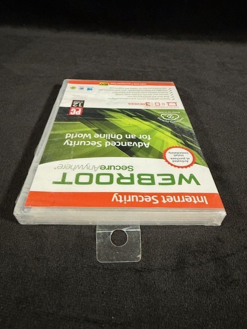 Webroot Software SecureAnywhere Internet Security 2013 for PC, Mac New Sealed gallery