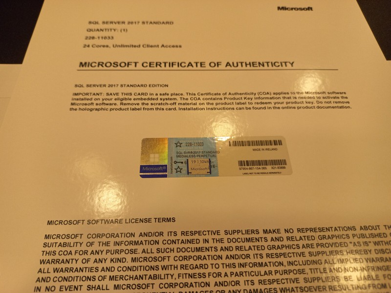 Microsoft SQL Server 2017 Standard 24 Core unlimitd User CAL Authentic 228-11033 gallery