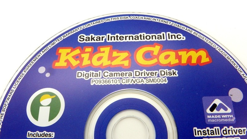 KIDZ CAM Software Suite WIN 95/95/XP Sakar International Inc. 2003 Disc Only gallery