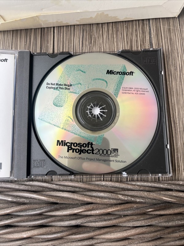 Vintage Microsoft Project 2000 SR-1 With Product CD Key gallery
