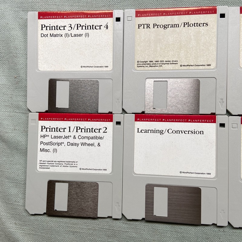 Vintage Software 3.5” WordPerfect PlanPerfect DrawPerfect LetterPerfect DOS 1989 gallery