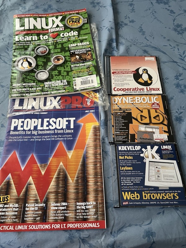 Linux Magazines And 3 Coding And Web Design CDs