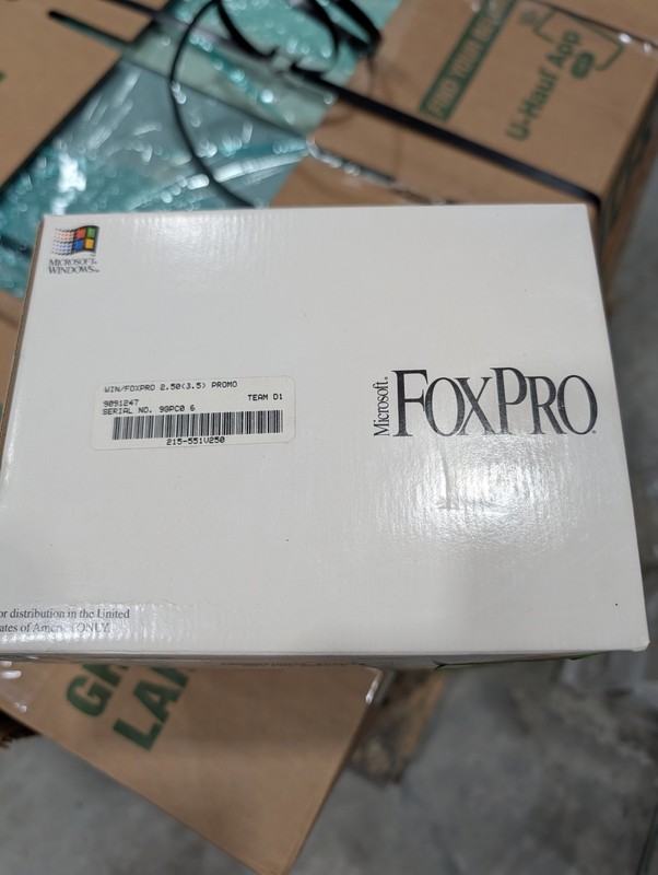 Microsoft FoxPro 2.5 for Windows Big Box – Promotional Sample Not For Resale... gallery