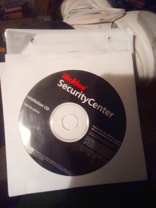 McAfee SecurityCenter Reinstallation Software CD
