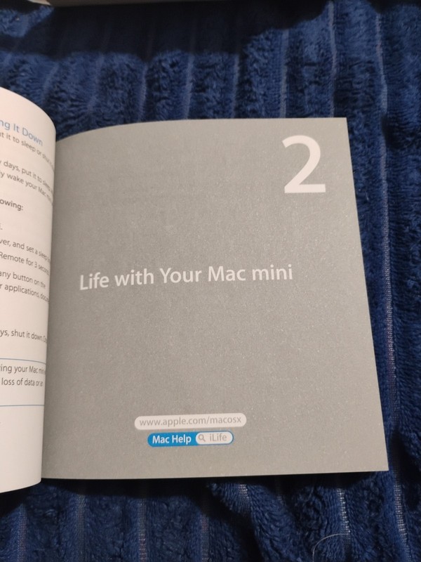 Mac Computers OS X Install Disc 1 & 2 Version 10.5.4 2008 Model 3A152 W/Manuals gallery