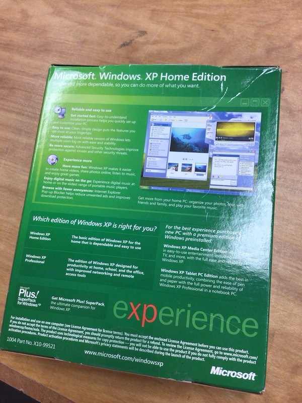 Microsoft Windows XP Home Edition Version 2002 w/ Product Install Key & Box gallery