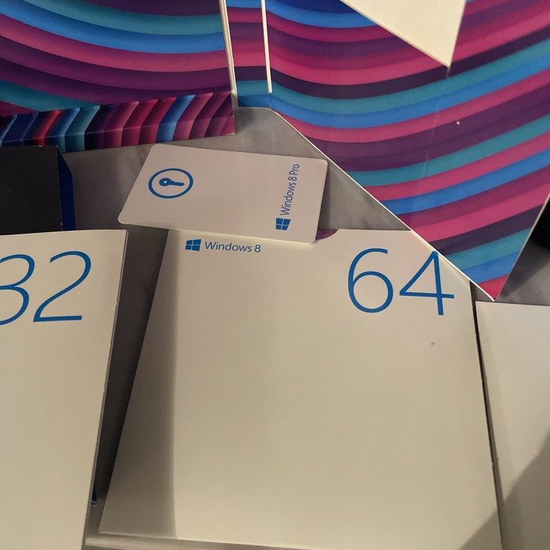 Microsoft Windows 8 Professional Full/Upgrade 32Bit & 64Bit DVD MS WIN PRO gallery