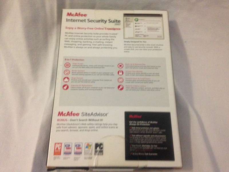 McAfee internet security suite 2007 - 8 in 1 protection 3 Pc's NIP gallery