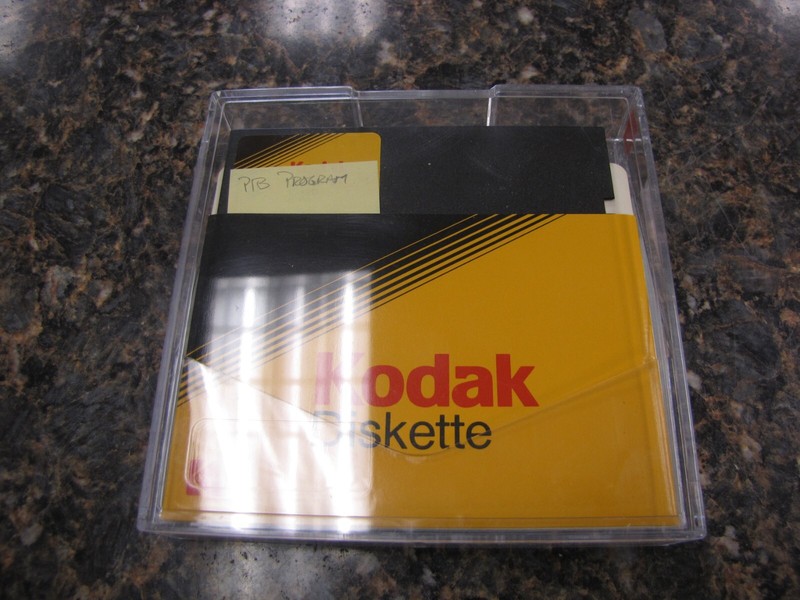 Lot of (9) Vintage Software - Calendar Creator/Lap Link 5.25" Disks W/Box - MG47 gallery
