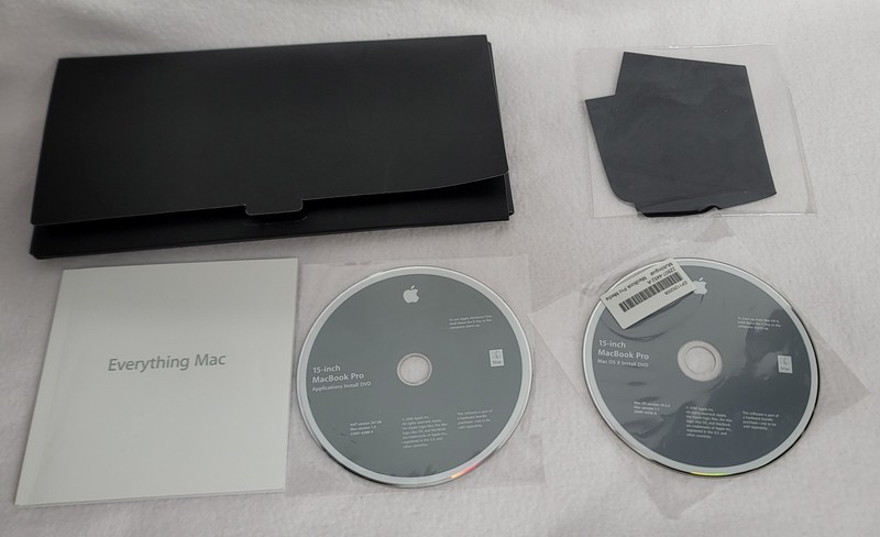 Apple Mac OS X Install Disc 1 & 15" Macbook pro Apps Version 10.5.5 OEM DVD +++