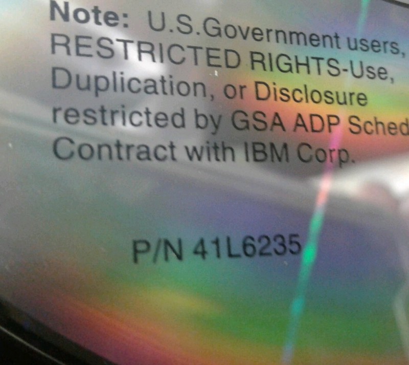 IBM -1 pSeries & RS/6000 (P/N 00P3192) & 1 RS/6000 Diagnostics (P/N 41L6235) gallery