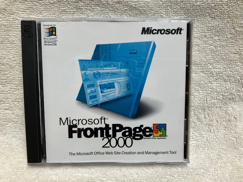Vintage Microsoft FrontPage 2000 PC 2 CD-ROM Set – USA Seller