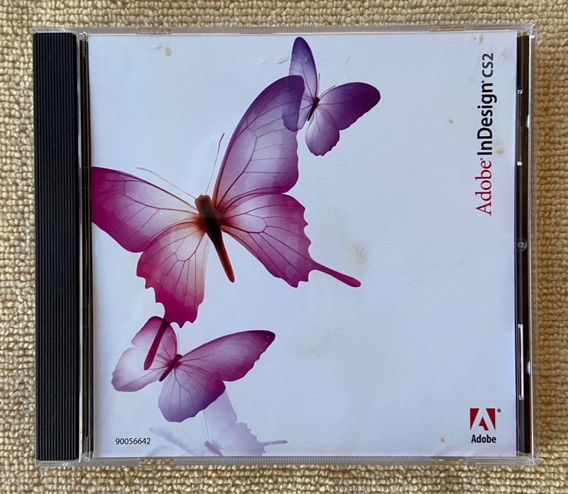 Adobe InDesign CS2 • Macintosh • Education Version w Serial # • 2005
