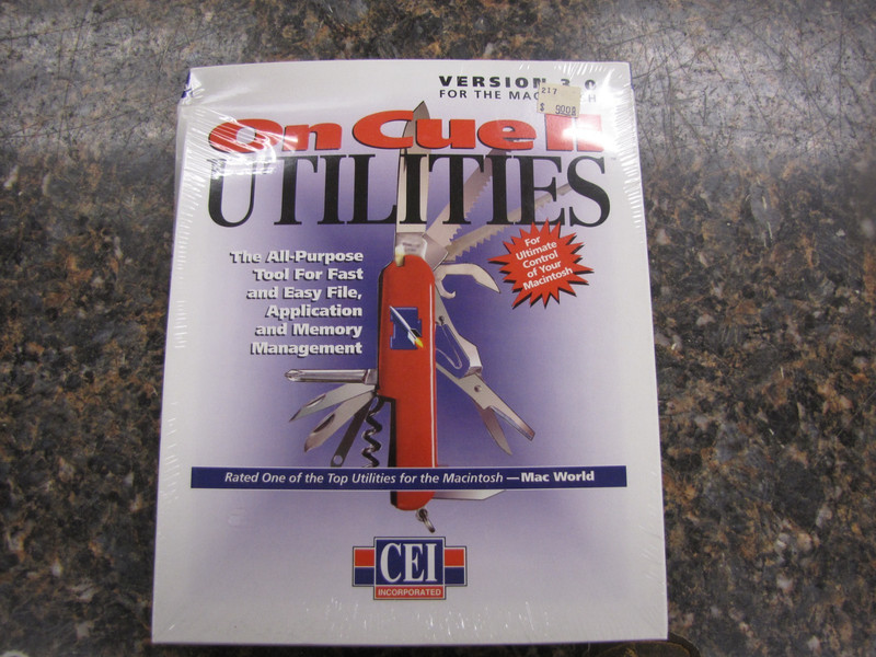 NEW SEALED in Plastic -ON CUE II UTILITIES -All Purpose Tool MACINTOSH V.3 HJ43