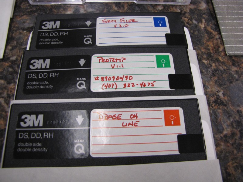 Lot of (9) Software - Intersecting Concepts/Disk Tech. 5.25" Disks W/Box - ME10 gallery