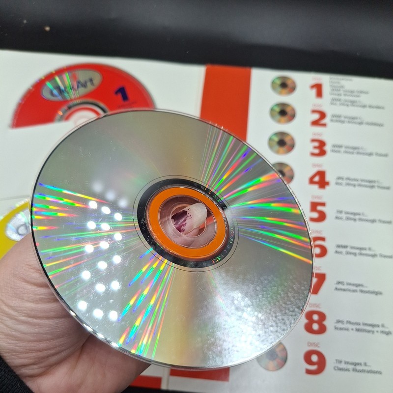 PC CD-Rom Broderbund CLICKART 125,000 Deluxe Image Pak WIN95 gallery