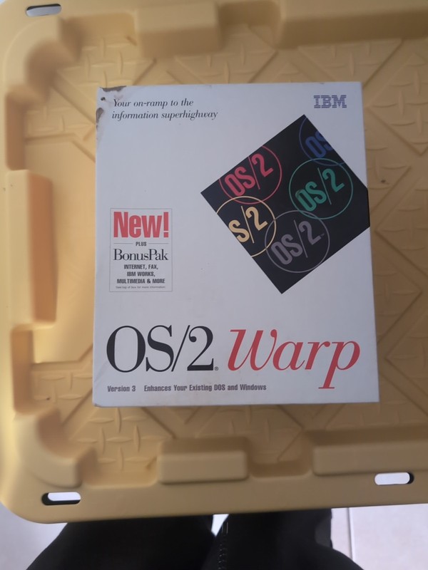 OS/2 Warp V3 + BonusPak – Red Spine Box – 3.5” Floppy Disks