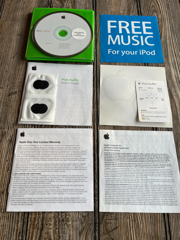 Apple iPod Shuffle 1st Generation 2005 Software CD Package (NO SHUFFLE PLAYER) gallery