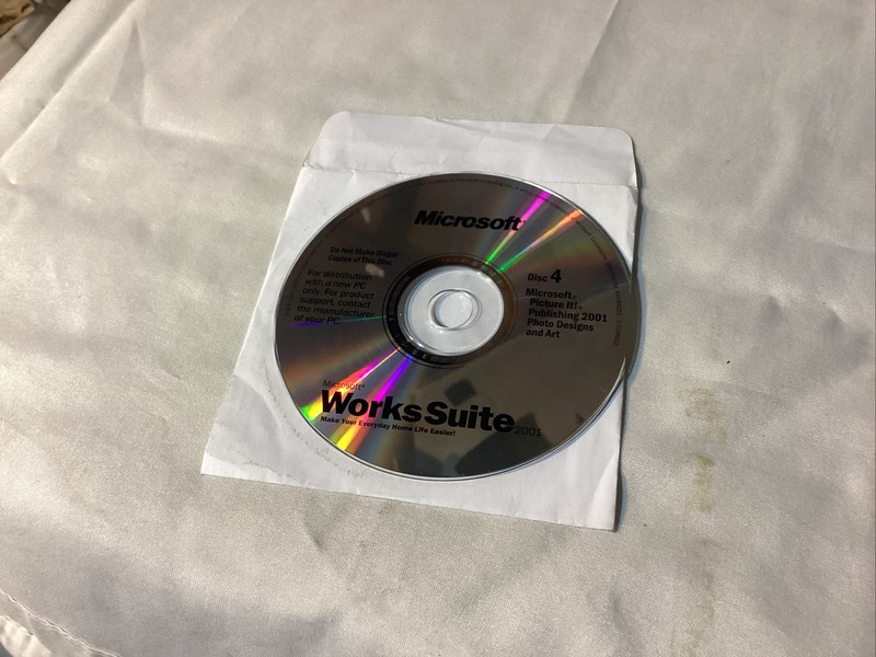 Microsoft Works Suite PC Software Disc 4 gallery