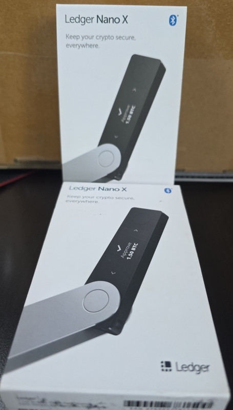 Ledger Nano X - Secure and Manage Your Crypto & NFTs - Black gallery