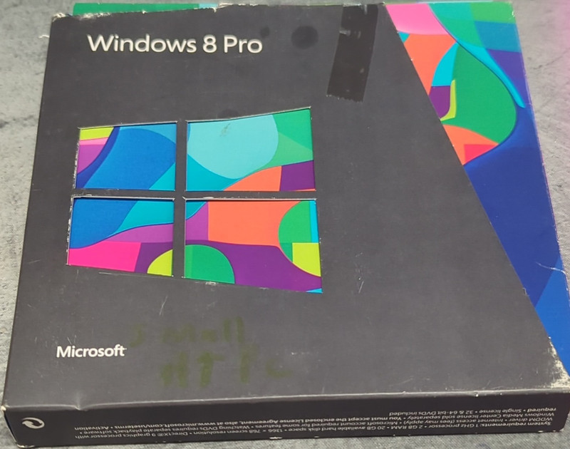 Microsoft Windows 8 Pro DVD Retail Box with 32-bit & 64-bit Discs, English