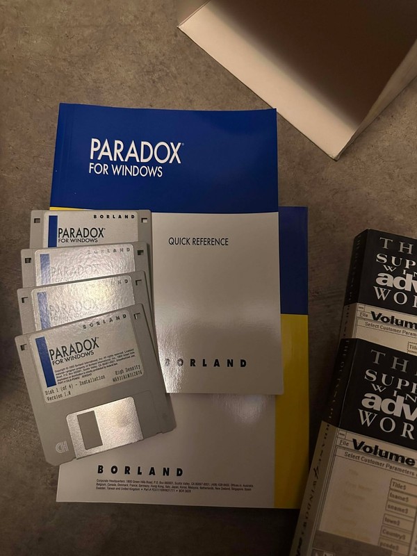 Borland Paradox For Windows 3.1 Version 1.0 NOS gallery