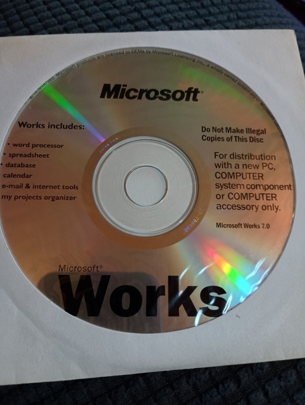 Microsoft Works CD 8.5 + 7.0 Works 2 disc No Product Key