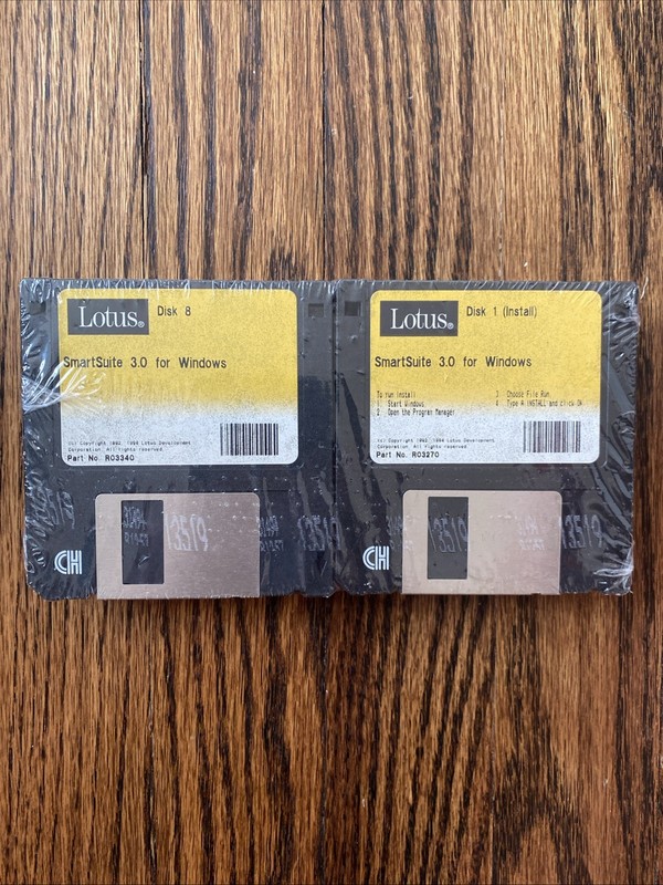 Lotus SmartSuite 3.0 for Windows Vintage Floppy Disk Set SEALED NOS