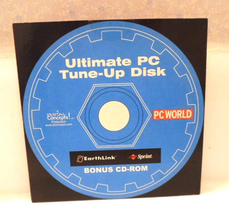 4 Earthlink CDs - Internet Access Software & Ultimate PC Tune-Up Disk gallery