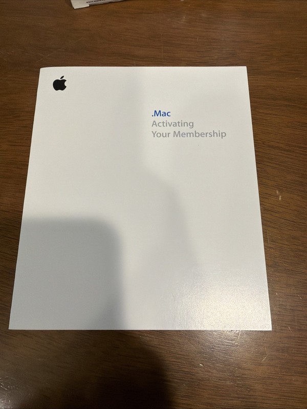 Vintage Apple .Mac Internet Essentials Box Set M9495Z/A Classic Software gallery