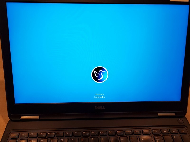 Lubuntu 21.04 x64 Bootable linux on 32G USB Stick! gallery