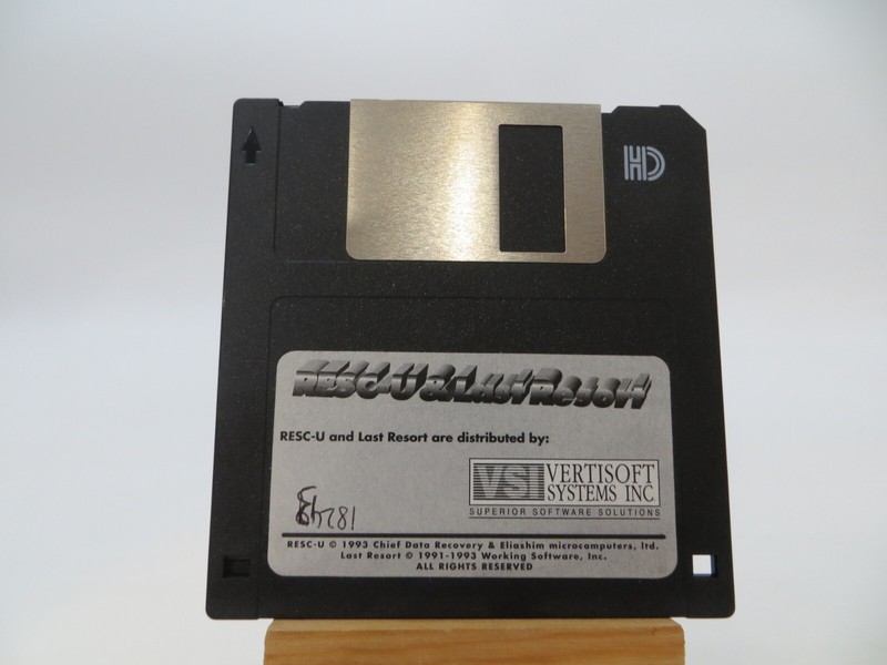 3.5″ Floppy Disk RESC-U & Last Resort vintage 1993 Computer Software Disc