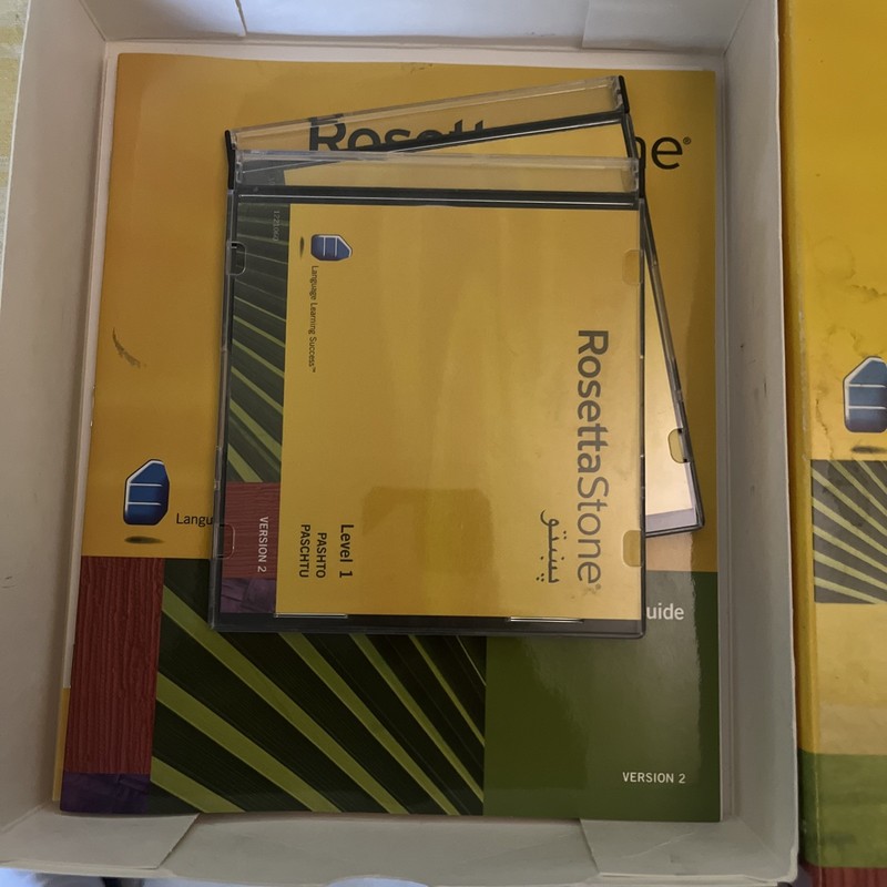 Rosetta Stone Pashto Level 1 Version 2 Language Learning CD Set 2 Discs