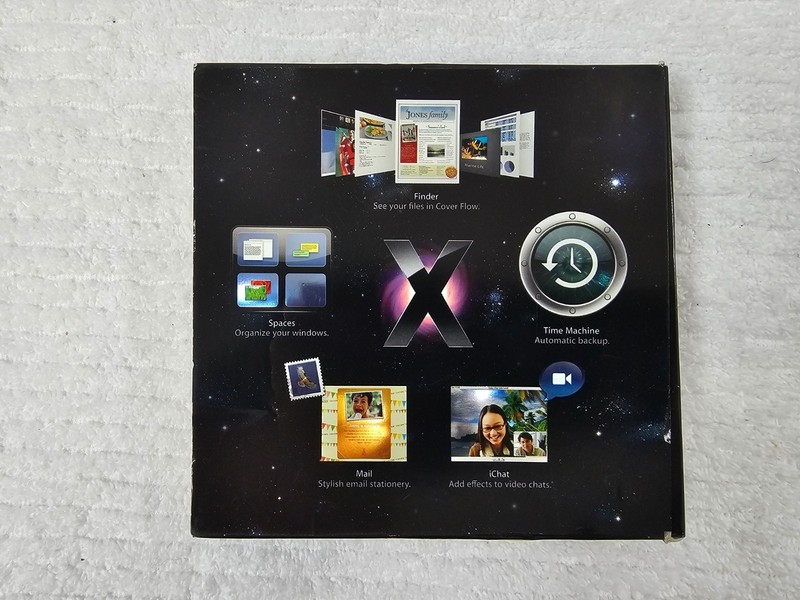 Apple Mac OS X Leopard 10.5.4 Install DVD Family Pack w Manual & Original Boxing gallery