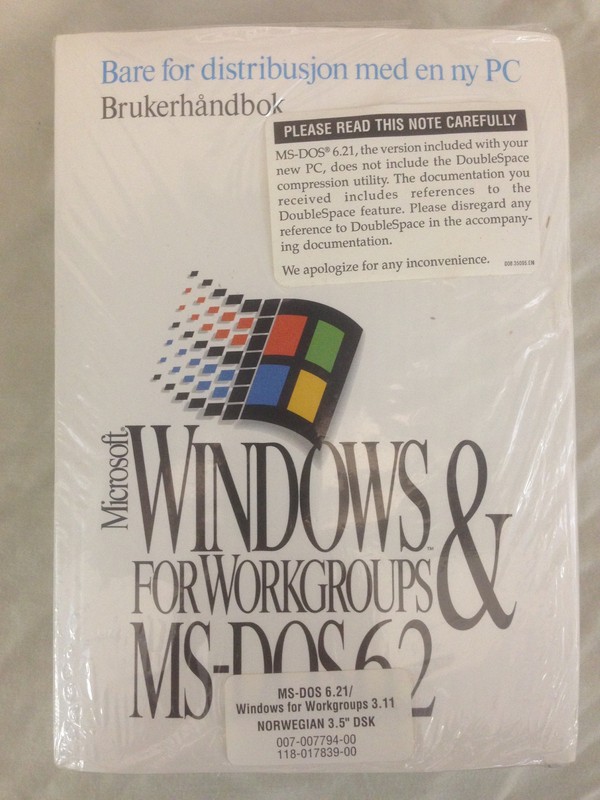 Norwegian Microsoft Windows for Workgroups 3.11 & MS-DOS 6.21 Diskettes Manual