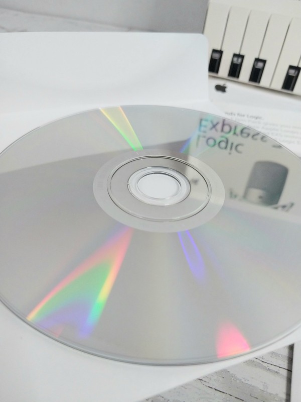 Apple ☆ Logic Express 7~ Music Editing/Composing Software (Mac) Mint Condition gallery