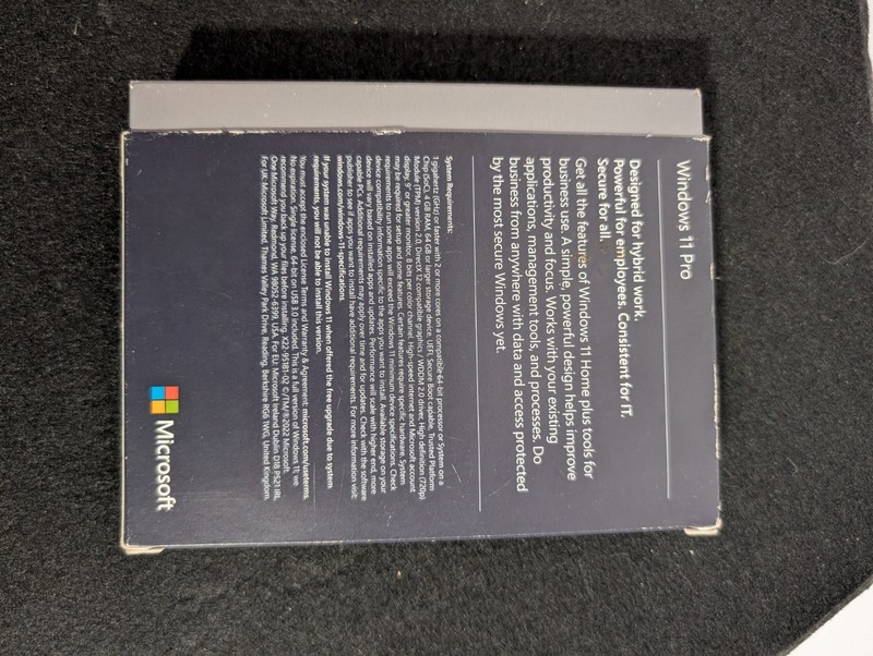 MS Windows 11 Pro 64bit Kit FPP Key & USB Media OPEN BOX BUT NEVER USED gallery