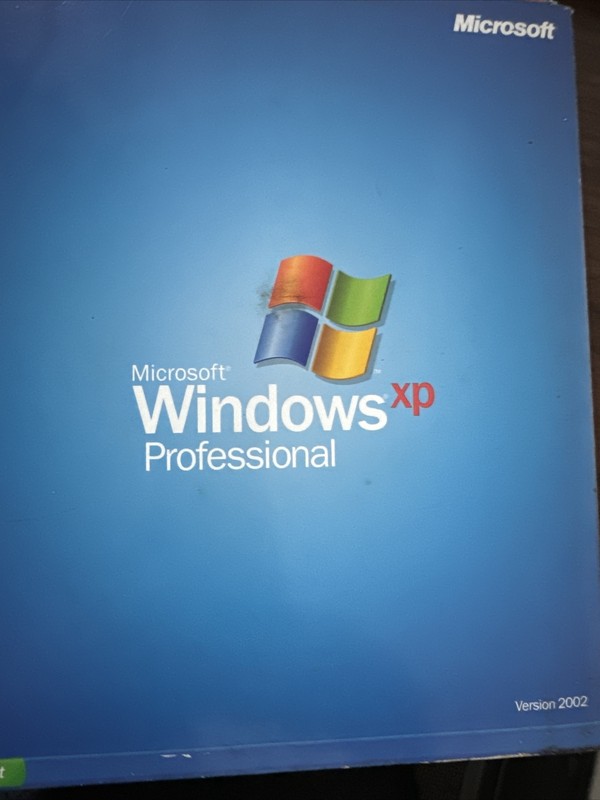 Microsoft Windows XP Professional- Upgrade- Version 2002-CD
