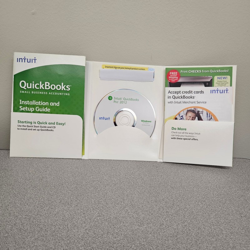 Intuit QuickBooks Pro 2012 3-User Windows CD With Manual Product Key Included