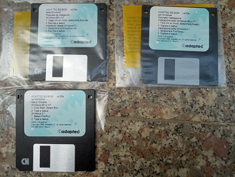 3 Floppy Disks Adaptec EZ-SCSi 4.00e