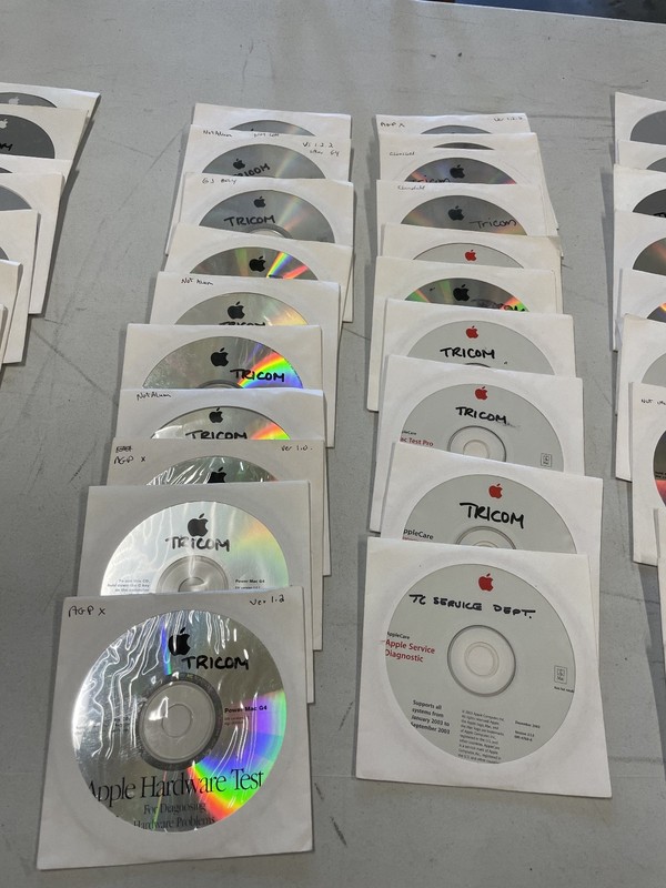 Vintage lot of 60+ Apple Hardware Test, Diagnostic, OS Restoration, Custom Disc gallery
