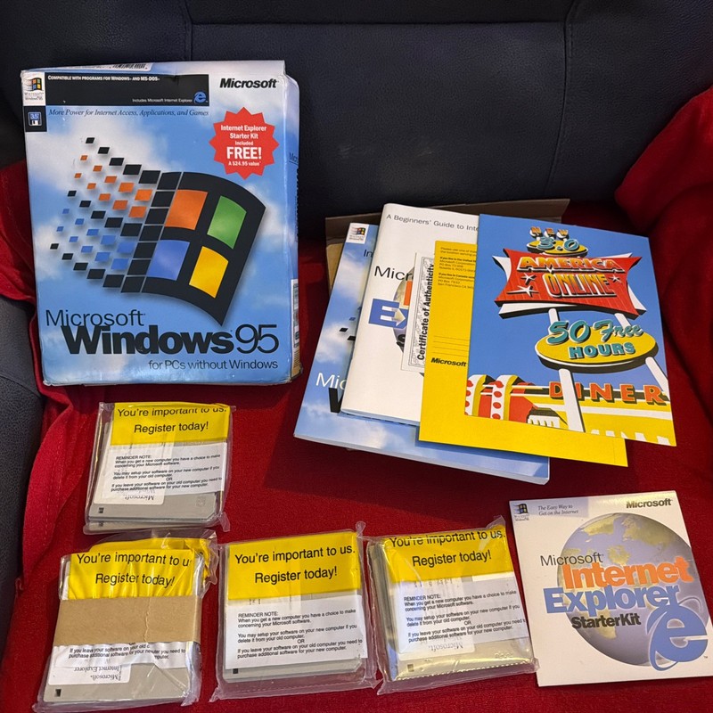 Microsoft Windows 95 OS 3.5″ Floppy MS-DOS PCs 1995, Includes Key