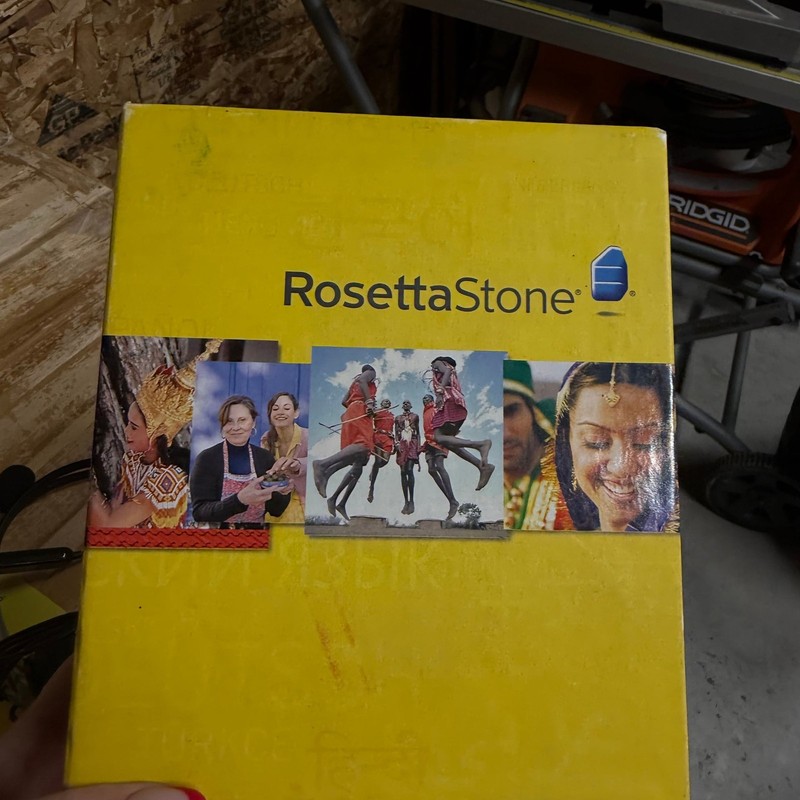 Rosetta Stone Spanish Levels 1, 2, 3 & 4 Box Set with Headset & Audio Companion gallery