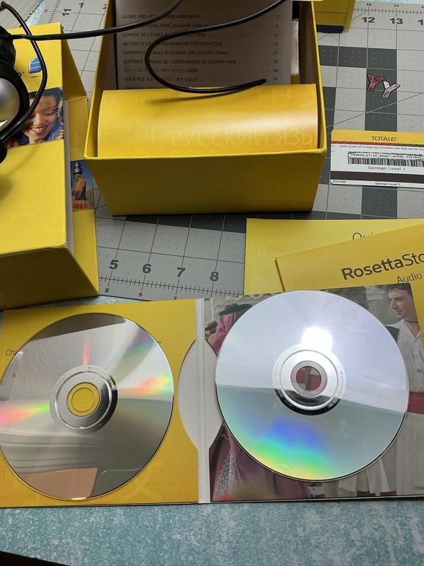 Rosetta Stone Deustch German Level 1 CD set & headphones gallery