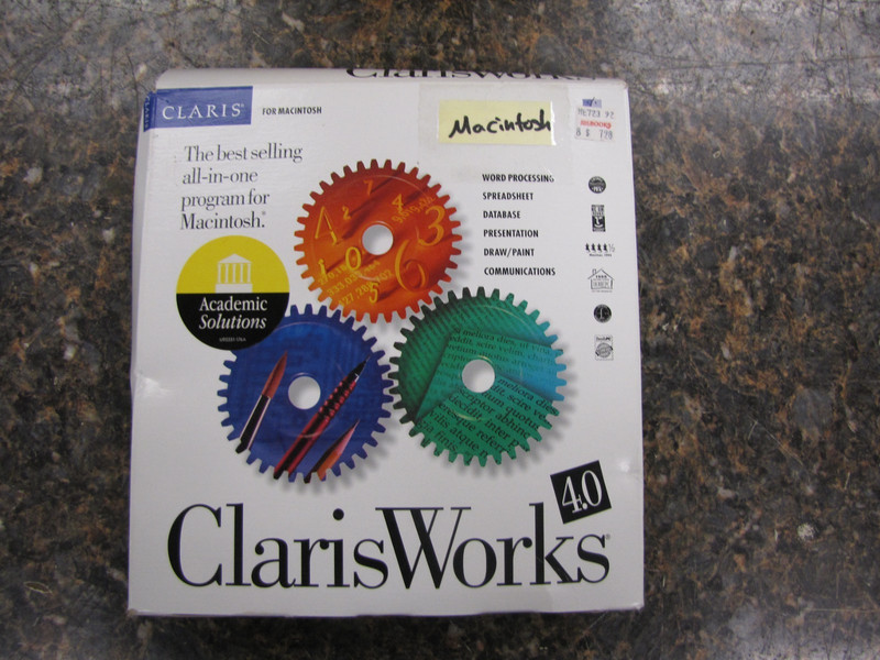 ClarisWorks 4 Software for Macintosh w/ 3.5" Disks Complete in Big Box -NH36 gallery