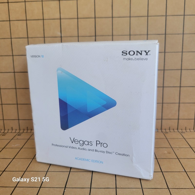Sony Vegas Pro 12 Professional Video/Blu-ray Disc Creations Software Academic Ed gallery