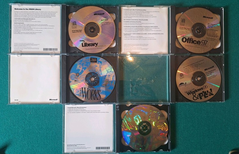 Microsoft CDs,5 Pack Bundle Office XP Pro,Works,Windows95 Plus,Office 97,Library gallery