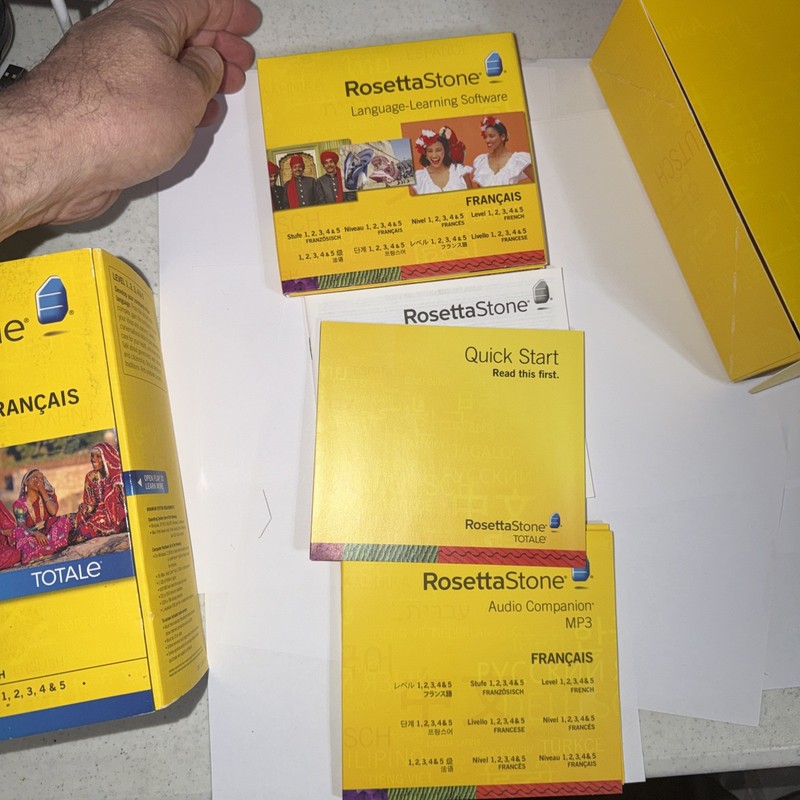 Rosetta Stone V4 TOTALe: French 1-5 for PC, Mac GOOD CONDITION, No Headset gallery