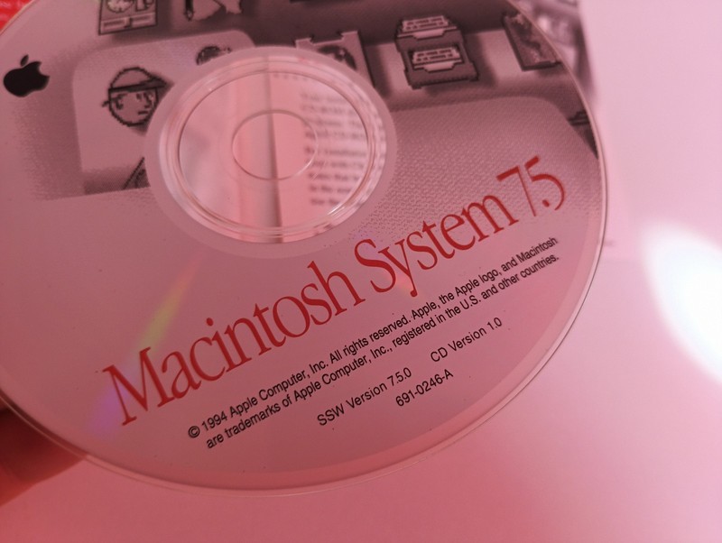 Apple Mac OS System 7.5 CD ROM Macintosh English 1994 Art no 691 0246 A gallery