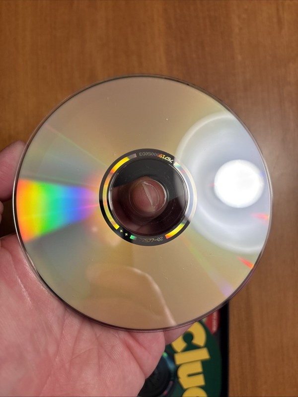 CLUE PC Game 1996 CD-ROM Windows 3.1,Windows 95 Hasbro Interactive 3 Disc gallery